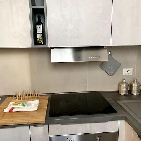 Appartamento Con Terrazzo Sui Tetti Milanesi Extérieur photo