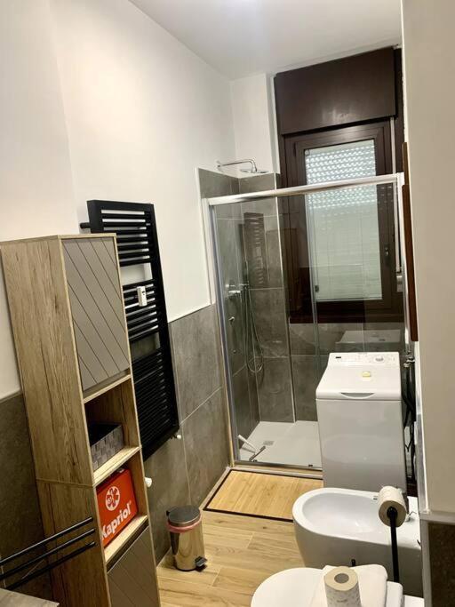 Appartamento Con Terrazzo Sui Tetti Milanesi Extérieur photo